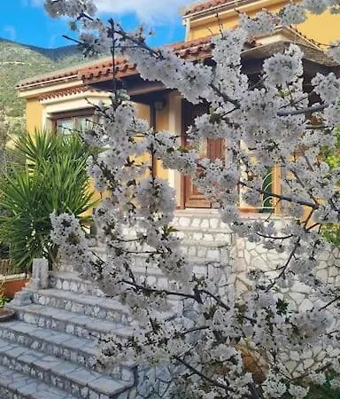 فيلة Agrampeli Valsamata